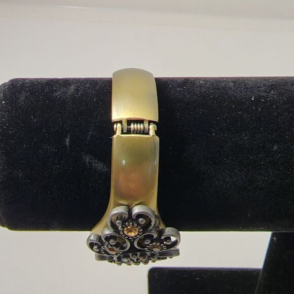 Brass colored hinged bracelet - Picture 2 of 3